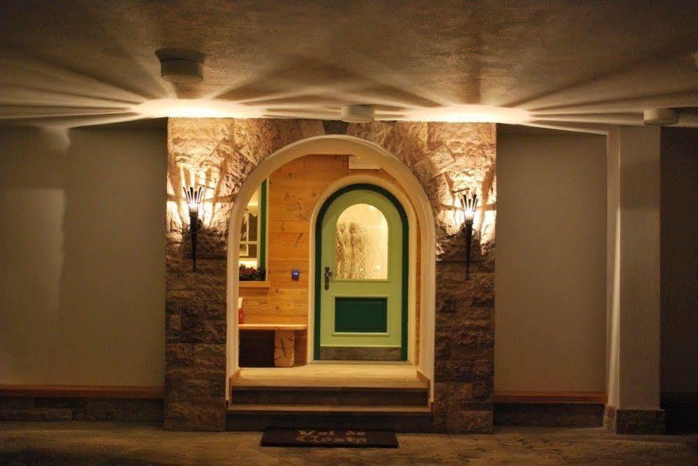 Garni Val De Costa Hotell Canazei Exteriör bild