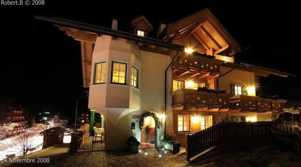 Garni Val De Costa Hotell Canazei Exteriör bild