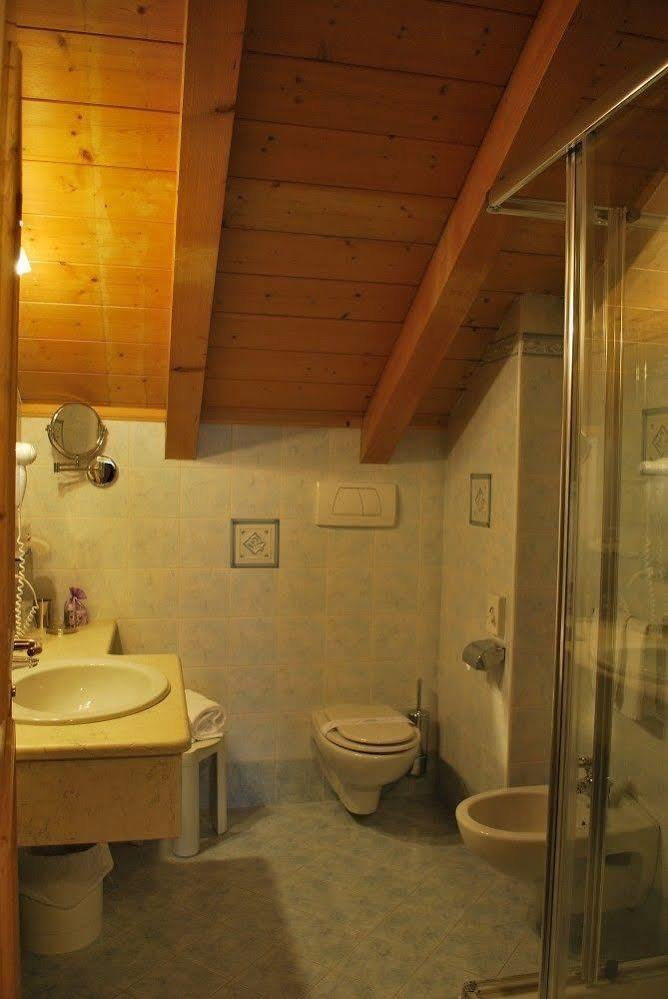 Garni Val De Costa Hotell Canazei Exteriör bild