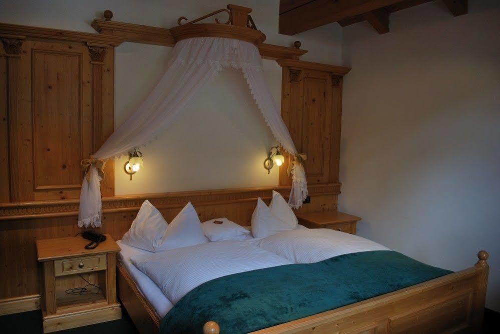 Garni Val De Costa Hotell Canazei Exteriör bild